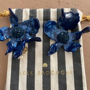 Beautiful lele sadoughi navy clip on earrings